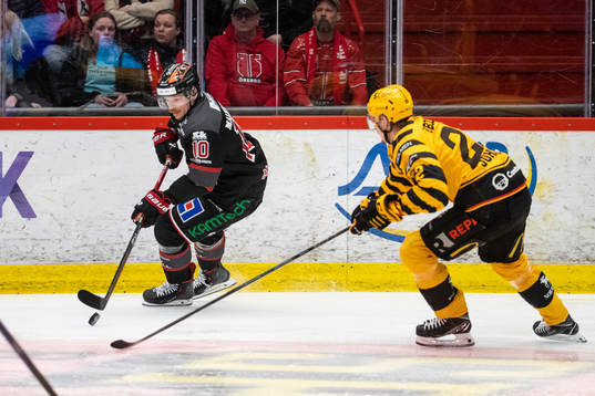 Örebros Rihards Marenis och Skellefteås Jonathan Johnsson