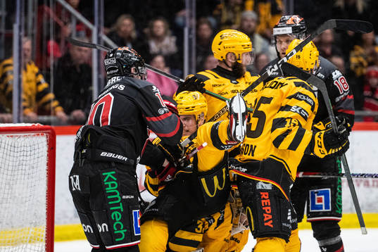 Örebros Rihards Marenis och Skellefteås Elias Stenman