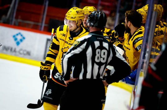 Skellefteås Jonathan Johnsson jublar