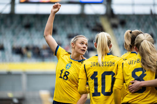 Fridolina Rolfö of Sweden celebrates