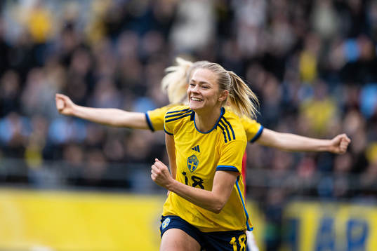 Fridolina Rolfö of Sweden celebrates