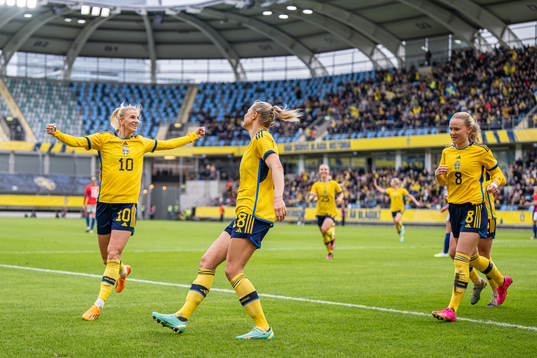 Fridolina Rolfö, Sofia Jakobsson and Matilda Vinberg of