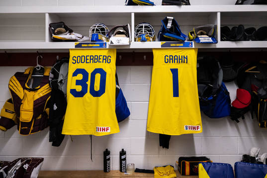 The jerseys goaltender Emma Söderberg and goaltender Sara