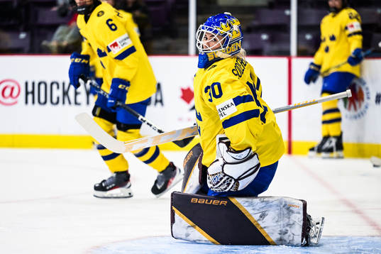 goalkeeper Emma Söderberg of Sweden