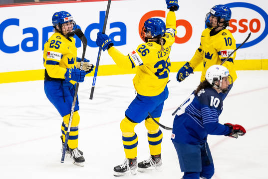 Lina Ljungblom of Sweden celebrates
