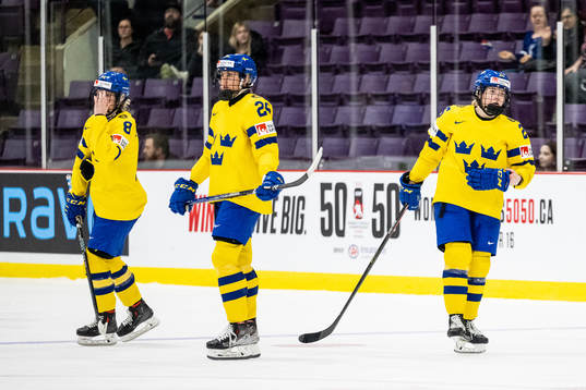 Hanna Olsson and Lina Ljungblom of Sweden look dejected