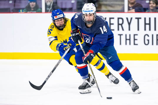 Lisa Johansson of Sweden and Athena Locatelli of France