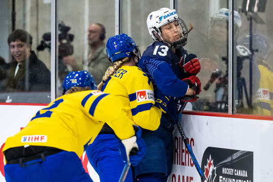 Mira Jungåker of Sweden and Marie-Pierre Pelissou of France