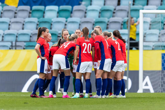 Players of Norway look dejected