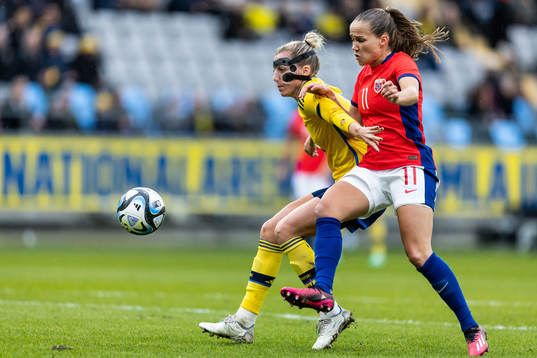 Linda Sembrant of Sweden and Guro Reiten of Norway