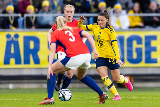 Johanna Rytting Kaneryd of Sweden and Julie Blakstad of