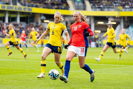 Magdalena Eriksson of Sweden and Frida Maanum of Norway