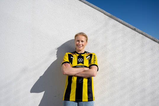 Bläddra bland fler bilder av Fotboll, Damallsvenskan, Häcken, Träning och porträtt