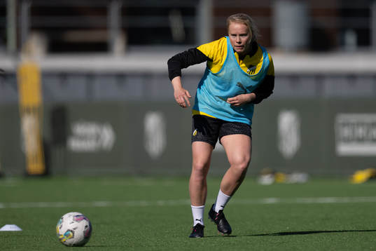 Häckens Julie Blakstad