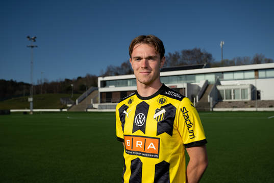 Häckens Charlie Axede
