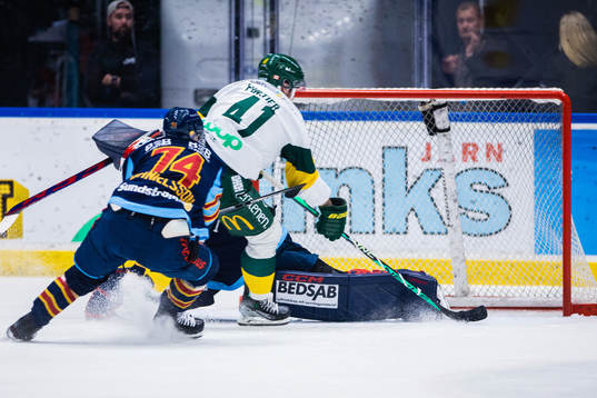 Björklövens Maxime Fortier gör 0-1