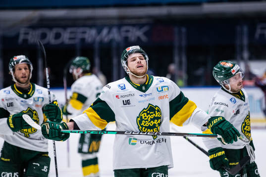 Björklövens Scott Pooley deppar