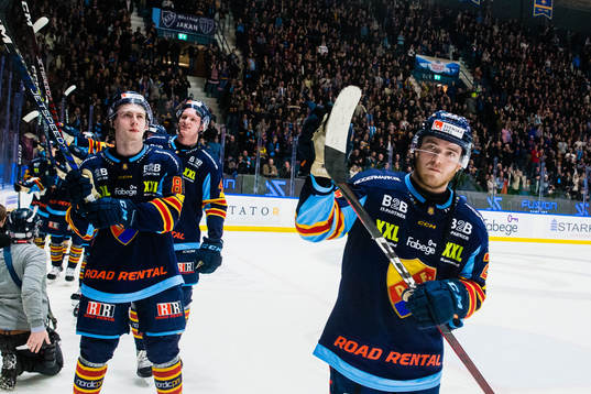 Djurgårdens Jonathan Lekkerimäki och Emil Berglund jublar