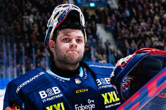 Djurgårdens målvakt Jesper Myrenberg jublar