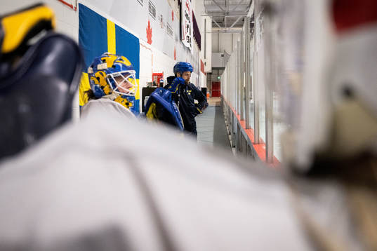 Head coach Ulf Lundberg of Sweden at a practice session