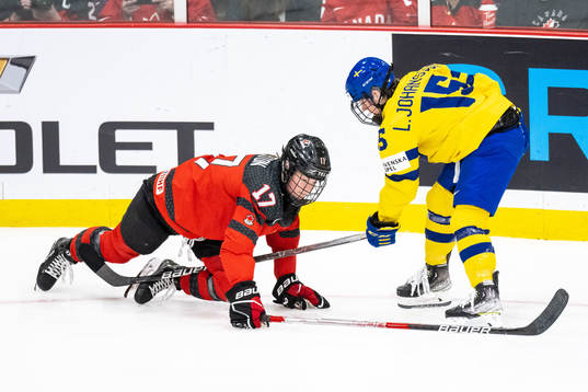 Ella Shelton of Canada and Lisa Johansson of Sweden