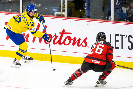 Maja Nylén-Persson of Sweden and Emily Clark of Canada