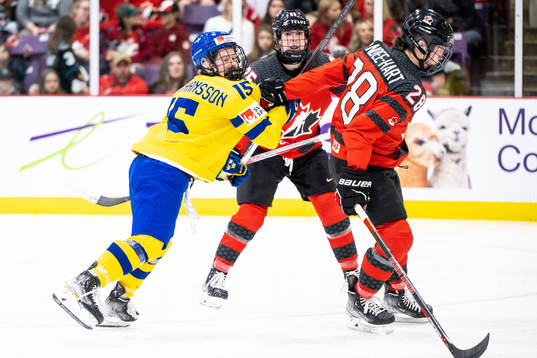 Lisa Johansson of Sweden and Micah Zandee-Hart of Canada