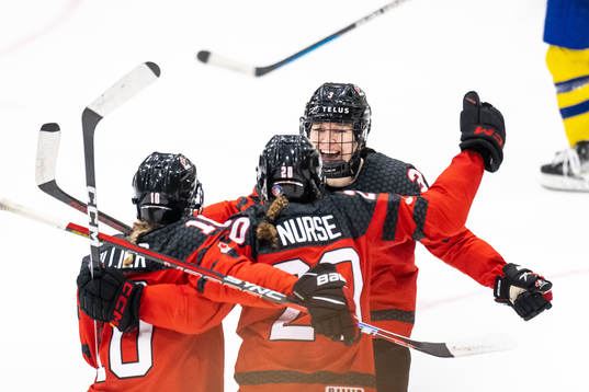 Sarah Fillier, Sarah Nurse and Jocelyne Larocque of Canada