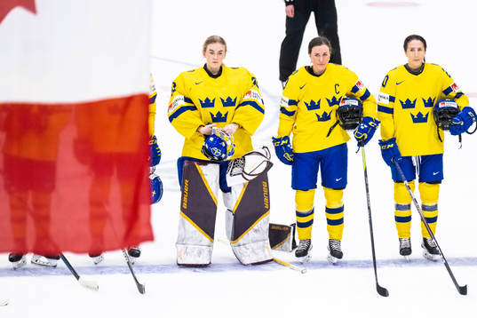 Goaltender Emma Söderberg, Anna Kjellbin and Fanny Rask of