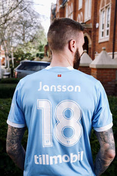 På denna handoutbild från Malmö FF syns Pontus Jansson