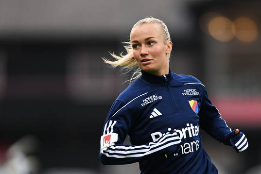 Djurgårdens Tove Almqvist värmer upp