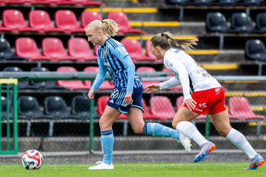 Djurgårdens Stinalisa Johansson och FC Rosengårds Gudrun