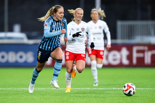Djurgårdens Alice Bergström och FC Rosengårds Sofie