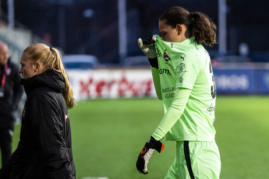 FC Rosengårds målvakt Somea Polozen deppar