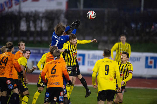 IFK Hässleholms Edvin Nilsson i matchen i div. 2 mellan FK