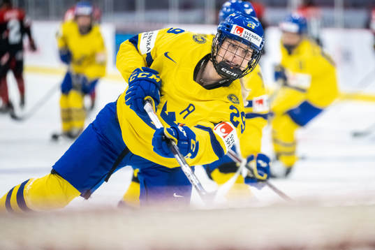 Olivia Carlsson of Sweden