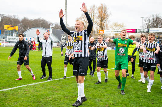 Landskronas Johan Rapp jublar