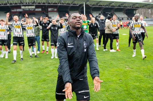Landskronas Kofi Asare jublar