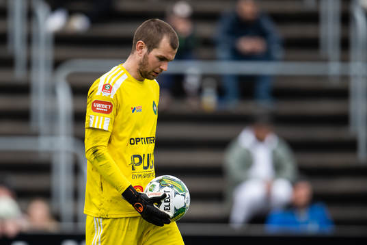 Skövde AIKs målvakt Markus Fröjd deppar