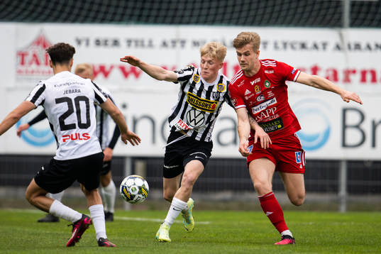Landskronas Melker Widell och Skövde AIKs Hampus