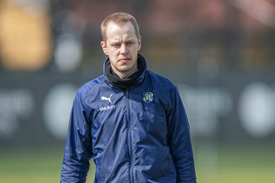 Eskilsminnes tränare André Petersson