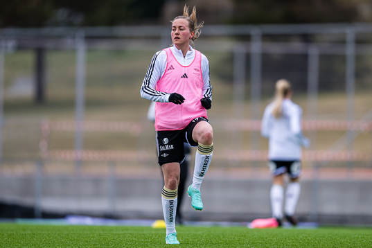 Kristine Minde of Rosenborg warms up
