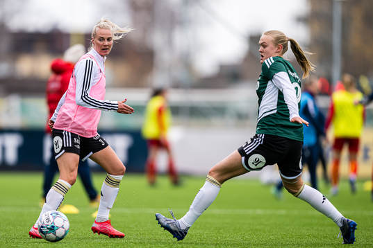 Mali Lilleås Næss and Elin Åhgren Sørum of Rosenborg