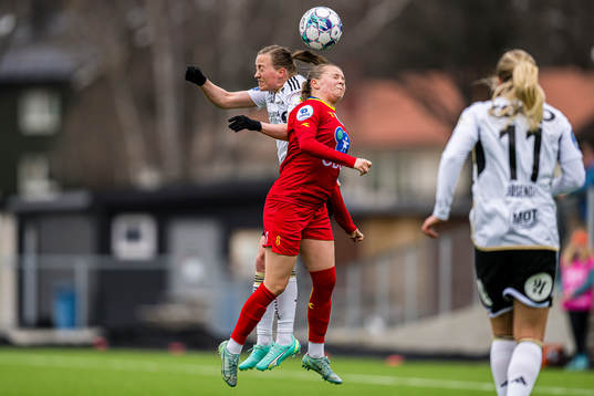 Kristine Minde of Rosenborg and Martine Humlestøl Midtbø