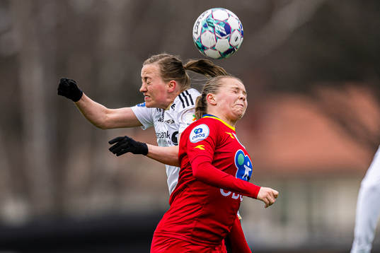 Kristine Minde of Rosenborg and Martine Humlestøl Midtbø
