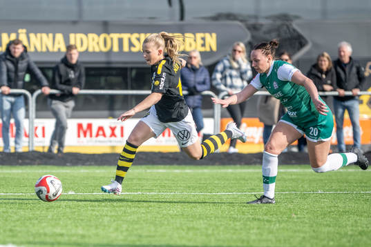 AIKs Matilda Nildén och Alingsås Emmy Blomberg