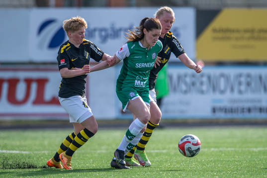 AIKs Monica Hagström , Alingsås Ina Österlind  och AIKs