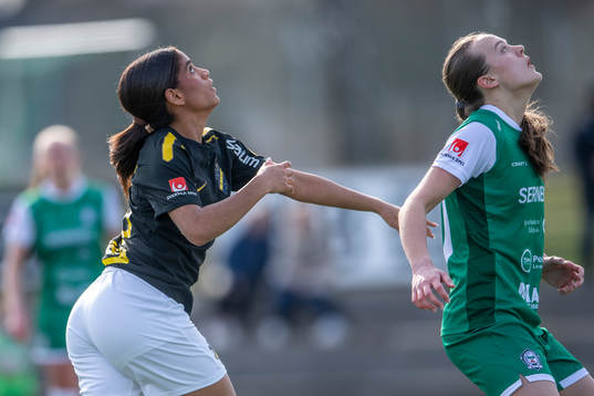 AIKs Mercy Sabuni Söderling och Alingsås Alma Öberg