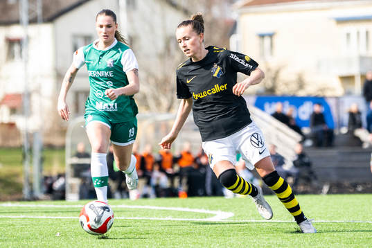 Alingsås Ebba Ranieli och AIKs Adelisa Grabus
