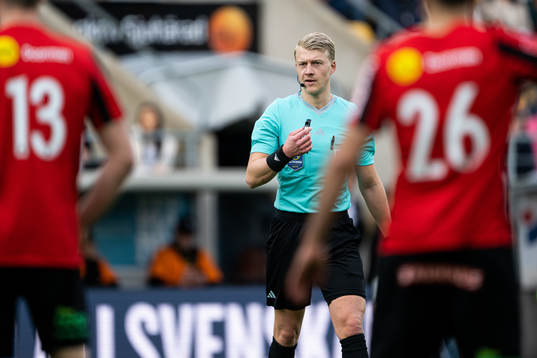 Domare Adam Ladebäck